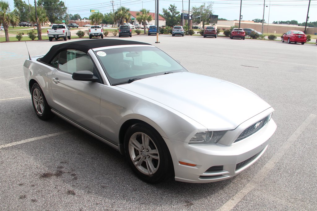 2013 Ford Mustang - $10,995