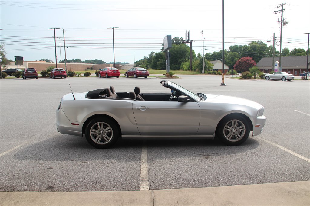 2013 Ford Mustang - $10,995