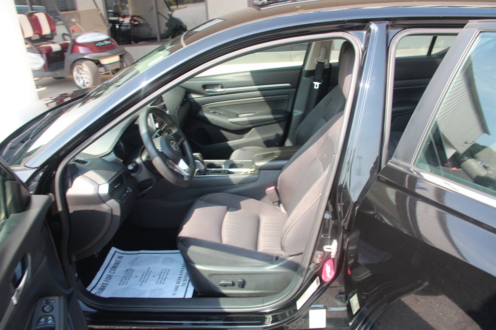 2019 Nissan Altima - $13,995