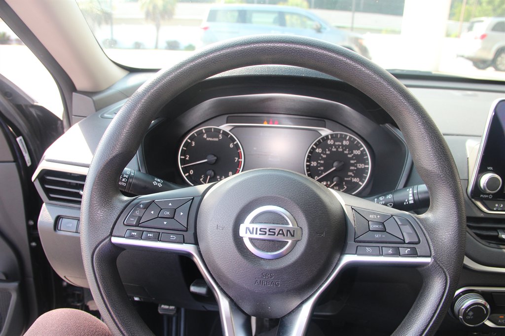 2019 Nissan Altima - $13,995