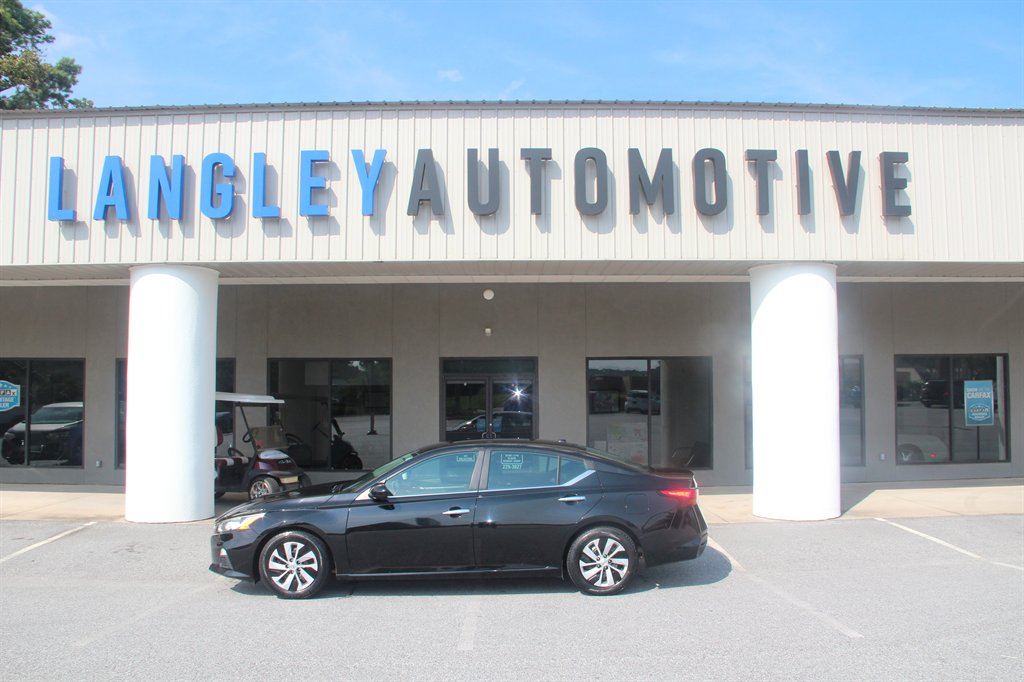 2019 Nissan Altima - $13,995