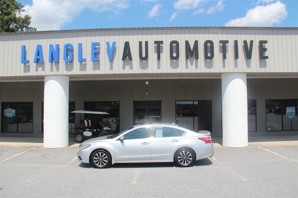 2017 Nissan Altima - $10,495