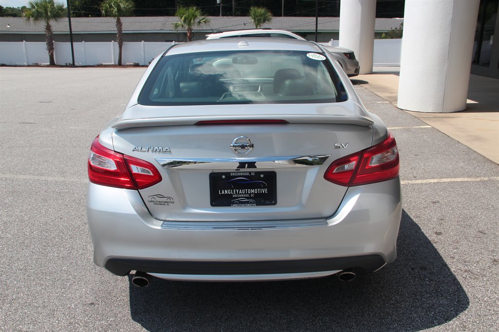 2017 Nissan Altima - $10,495