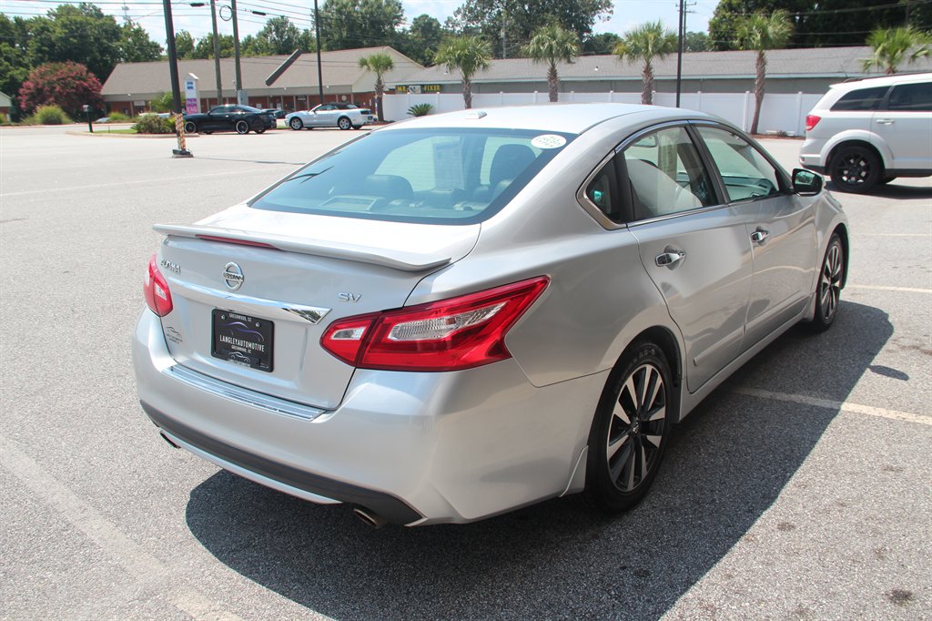 2017 Nissan Altima - $10,495