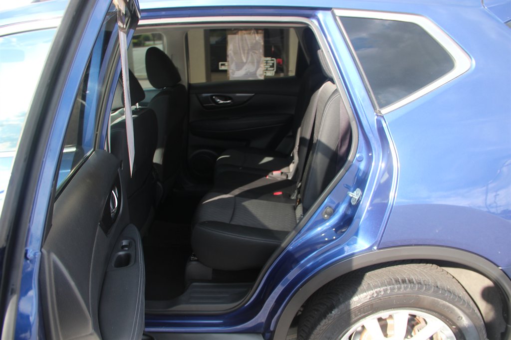 2017 Nissan Rogue - $11,995