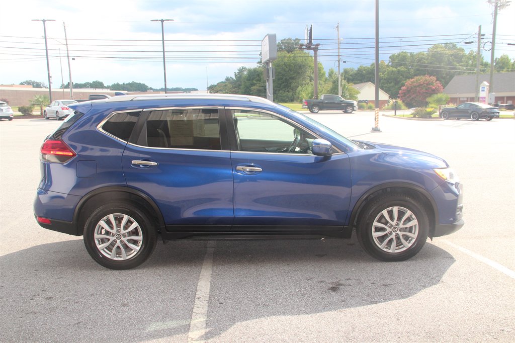 2017 Nissan Rogue - $11,995