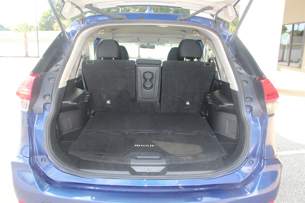 2017 Nissan Rogue - $11,995