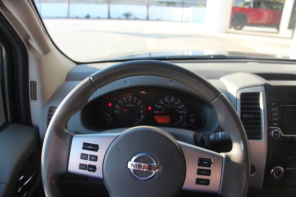 2015 Nissan Frontier - $14,995