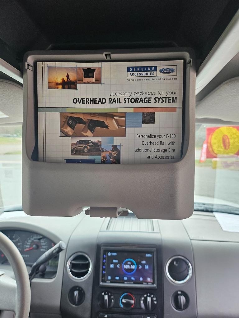 2004 Ford F-150 XL photo