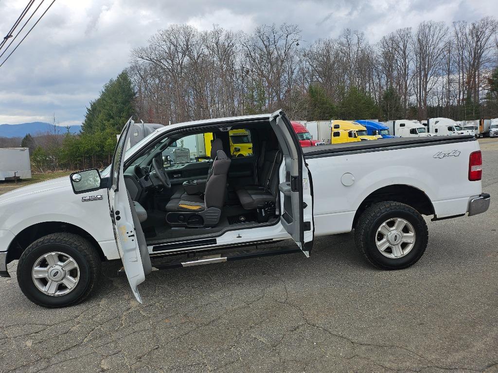 2004 Ford F-150 XL photo