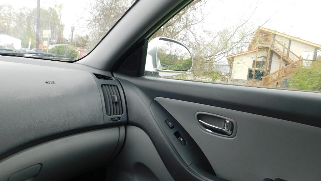 2010 Hyundai Elantra GLS photo
