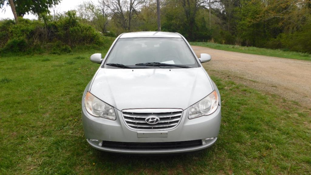 2010 Hyundai Elantra GLS photo