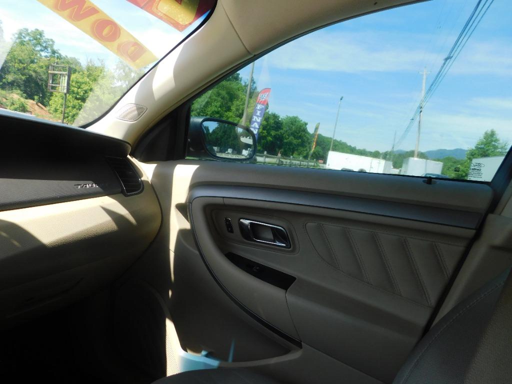 2013 Ford Taurus - $6,995