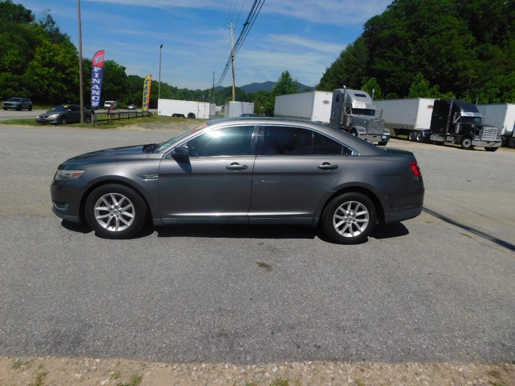 2013 Ford Taurus - $6,995