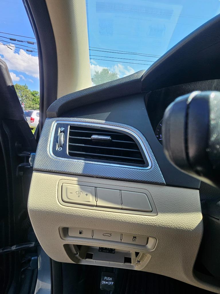 2016 Hyundai Sonata - $6,500