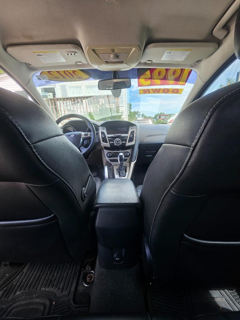 2012 Ford Focus - $4,995