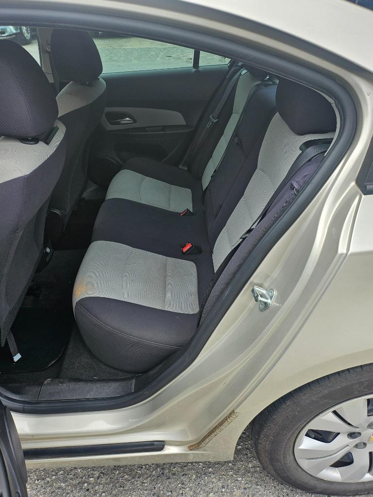 2014 Chevrolet Cruze - $5,995