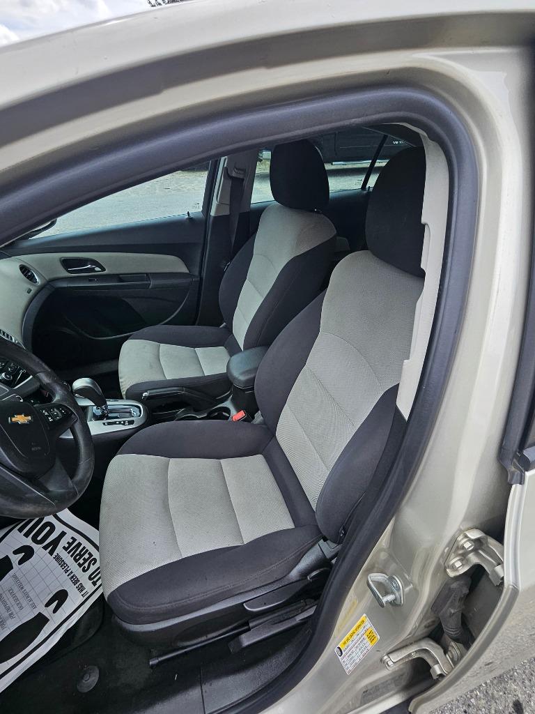 2014 Chevrolet Cruze - $5,995