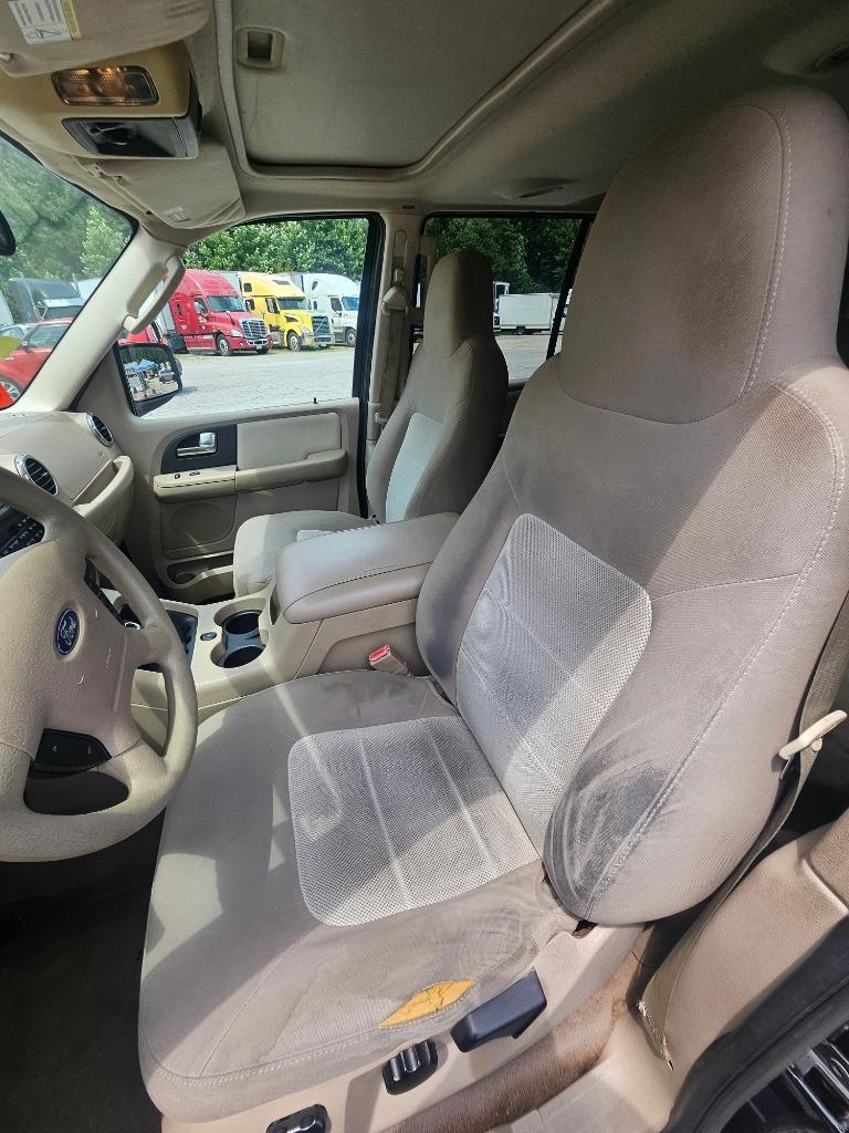 2004 Ford EXPIDITION - $5,500