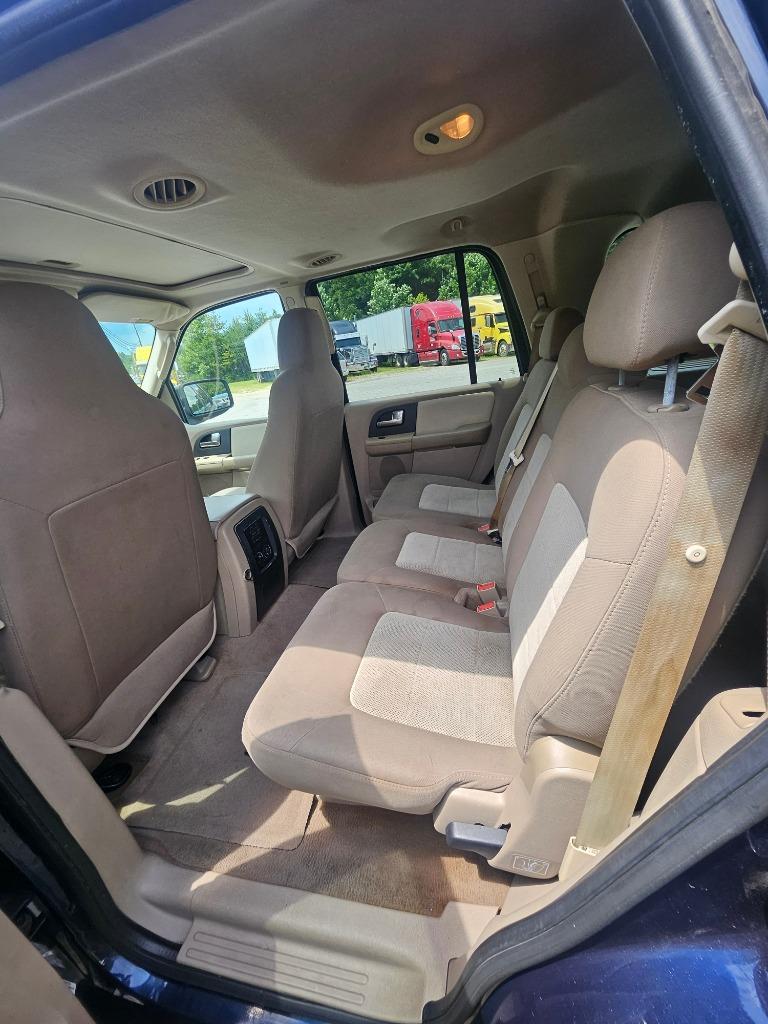 2004 Ford EXPIDITION - $5,500