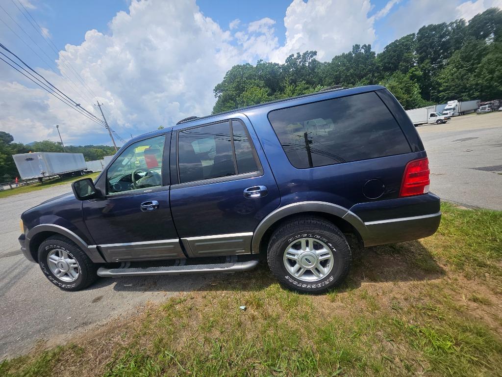 2004 Ford EXPIDITION - $5,500