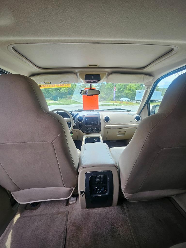 2004 Ford EXPIDITION - $5,500