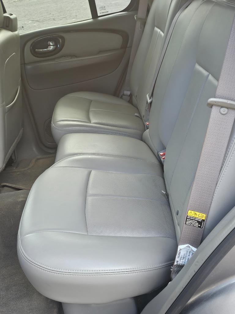 2006 Buick Rainier - $5,500