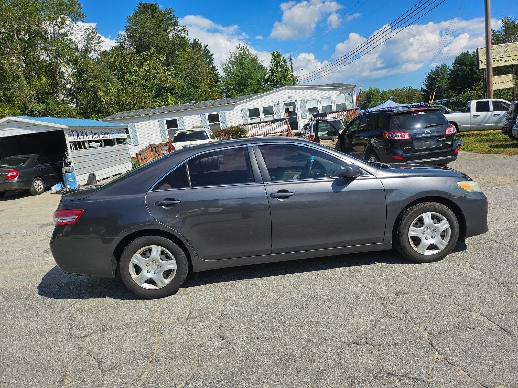 2010 Toyota Camry - $5,900