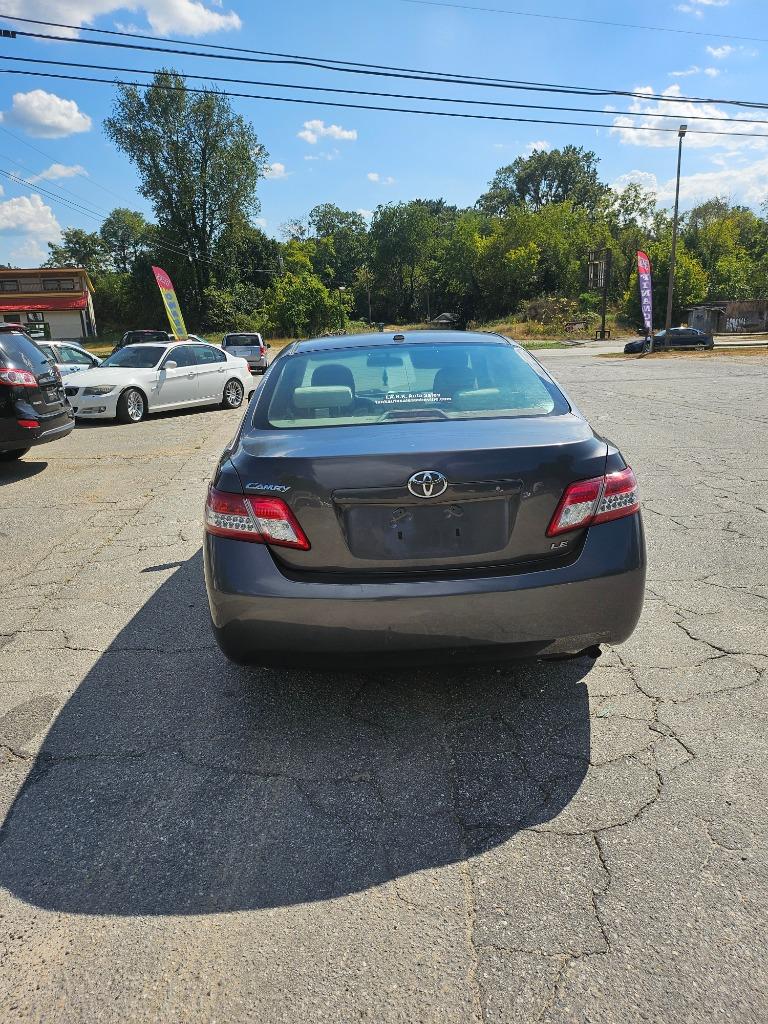 2010 Toyota Camry - $5,900