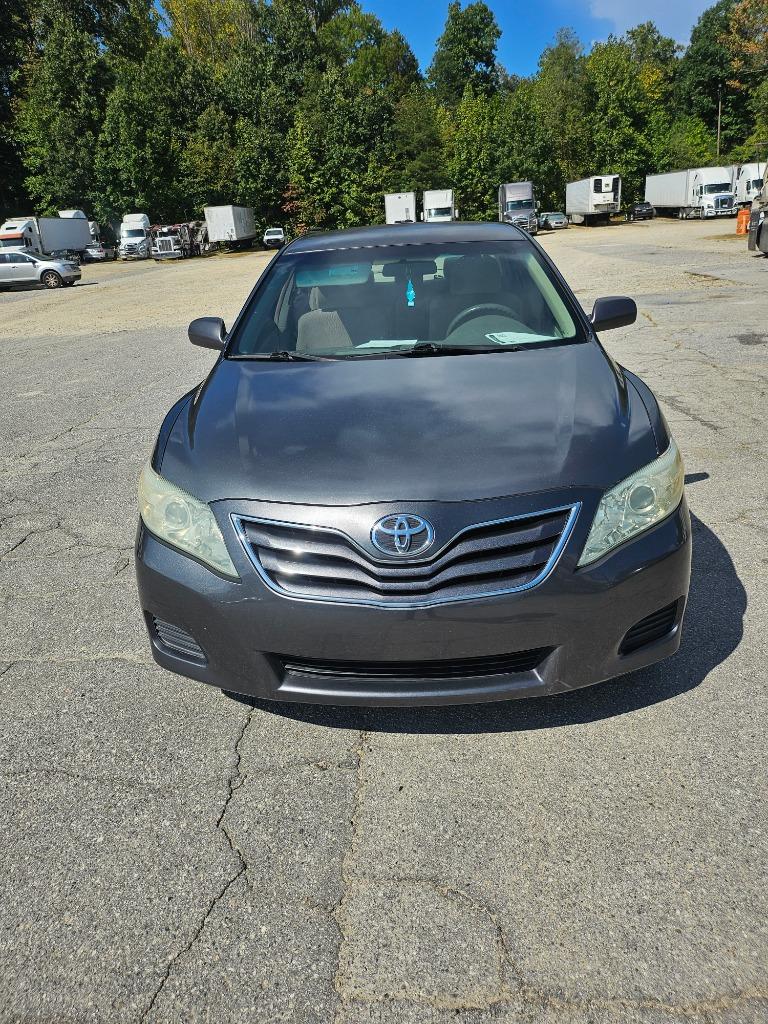2010 Toyota Camry - $5,900