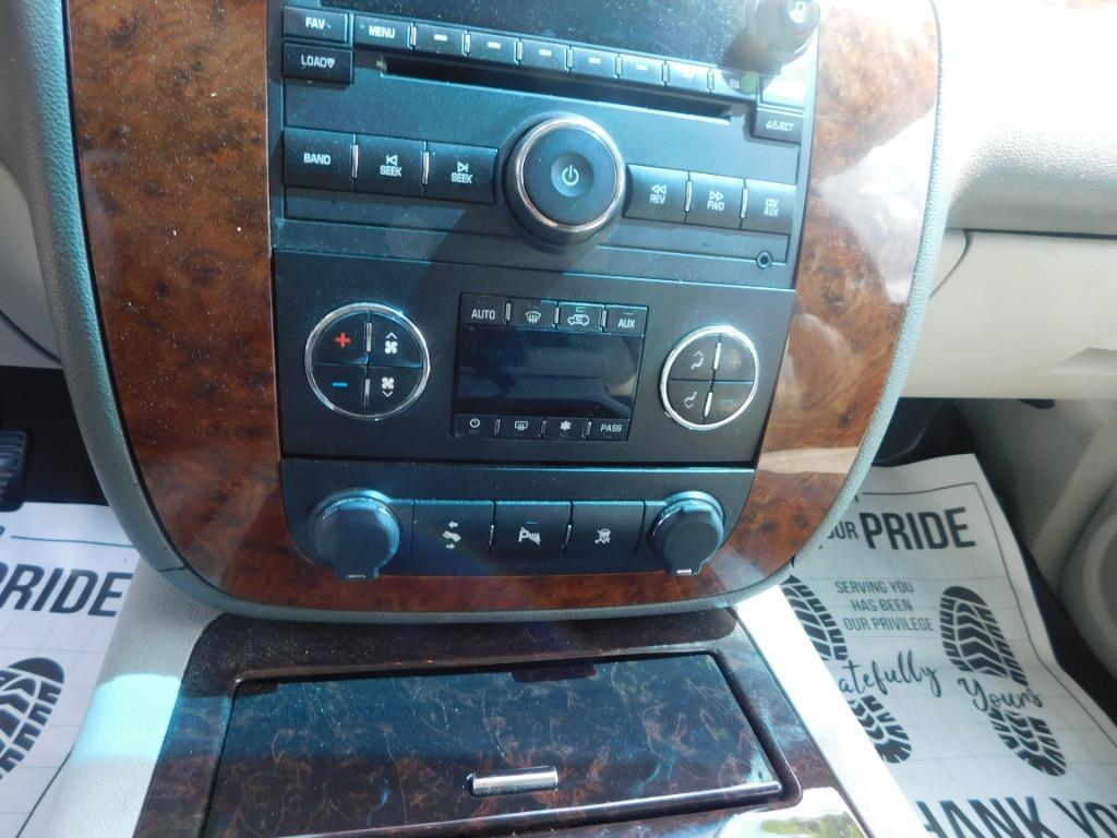 2008 Chevrolet Suburban - $8,500