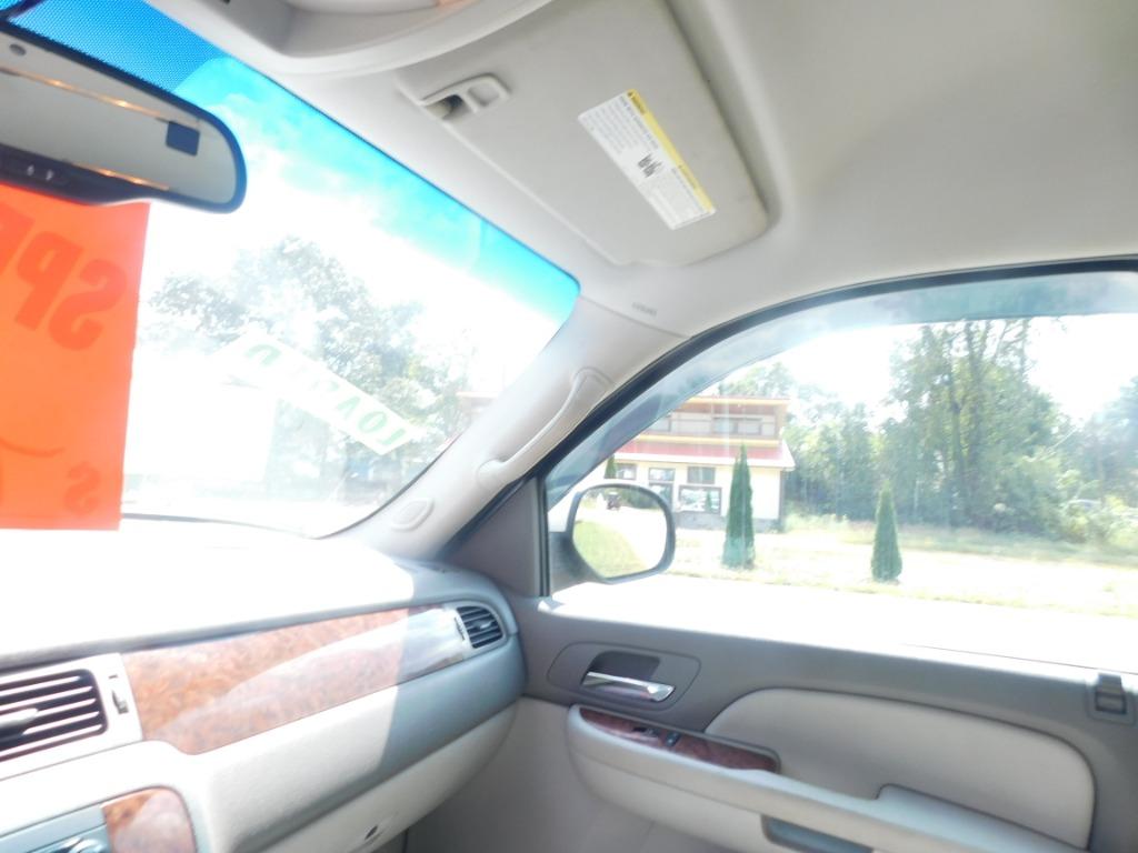 2008 Chevrolet Suburban - $8,500