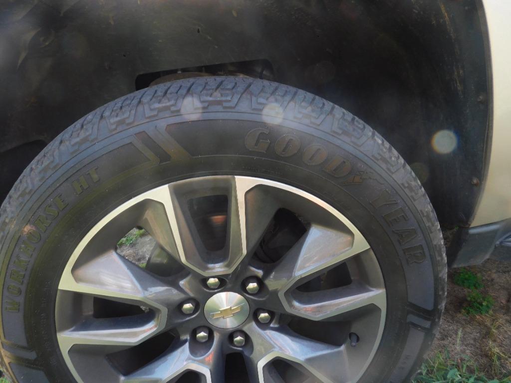 2008 Chevrolet Suburban - $8,500