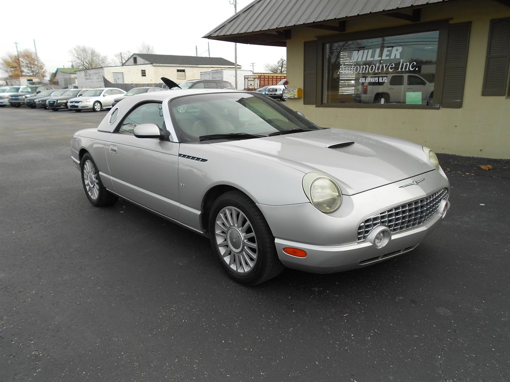 2004 Ford Thunderbird Deluxe photo