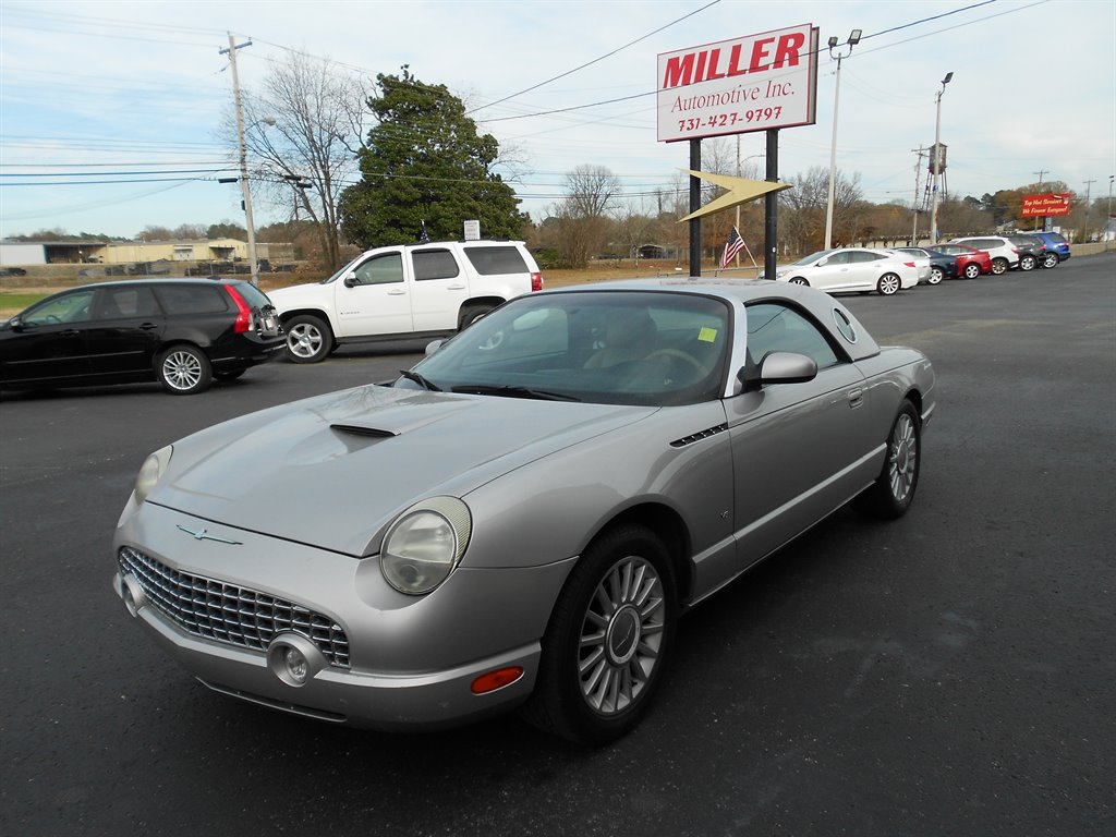 2004 Ford Thunderbird Deluxe photo