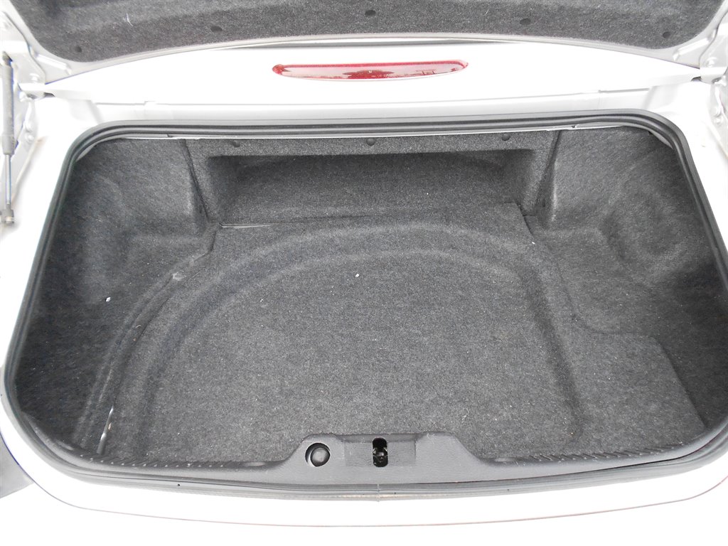 2004 Ford Thunderbird Deluxe photo