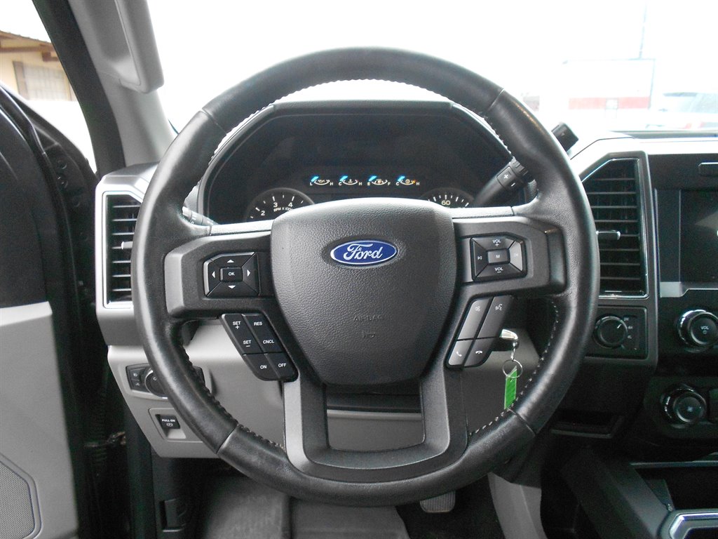 2019 Ford F150 XLT photo