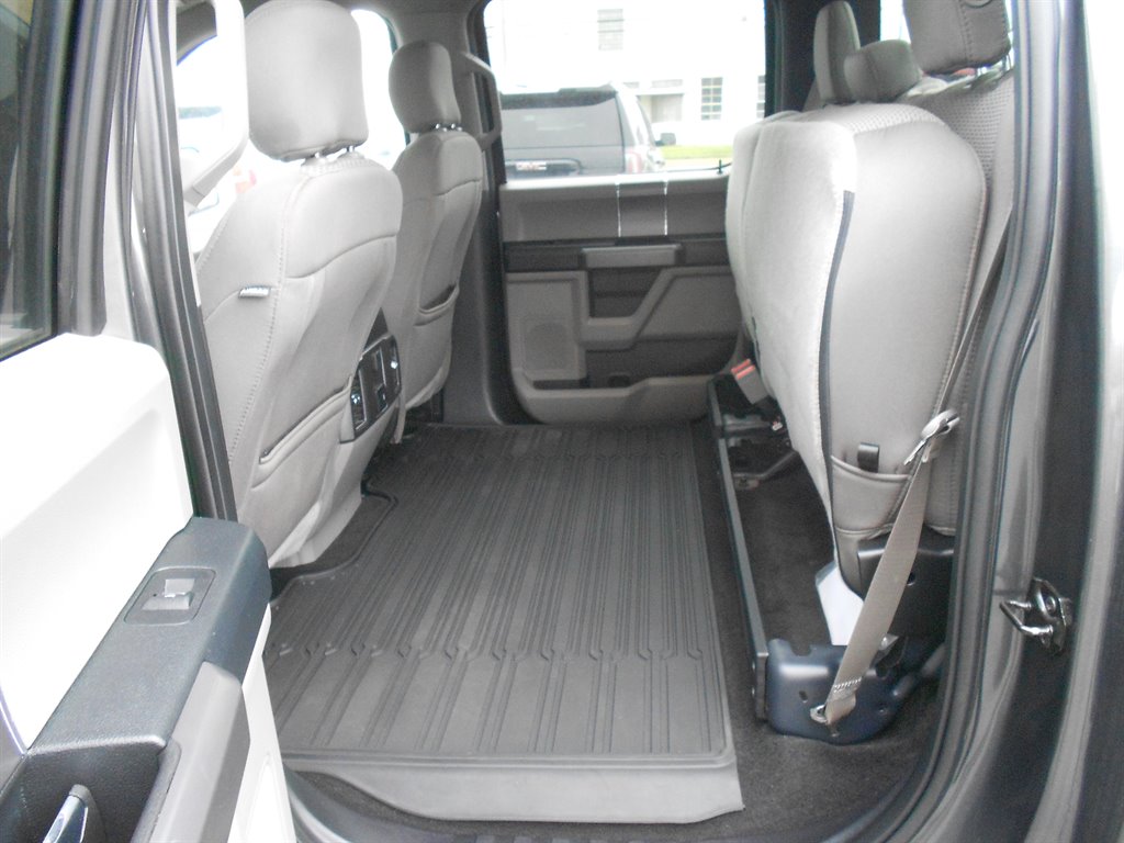 2019 Ford F150 XLT photo