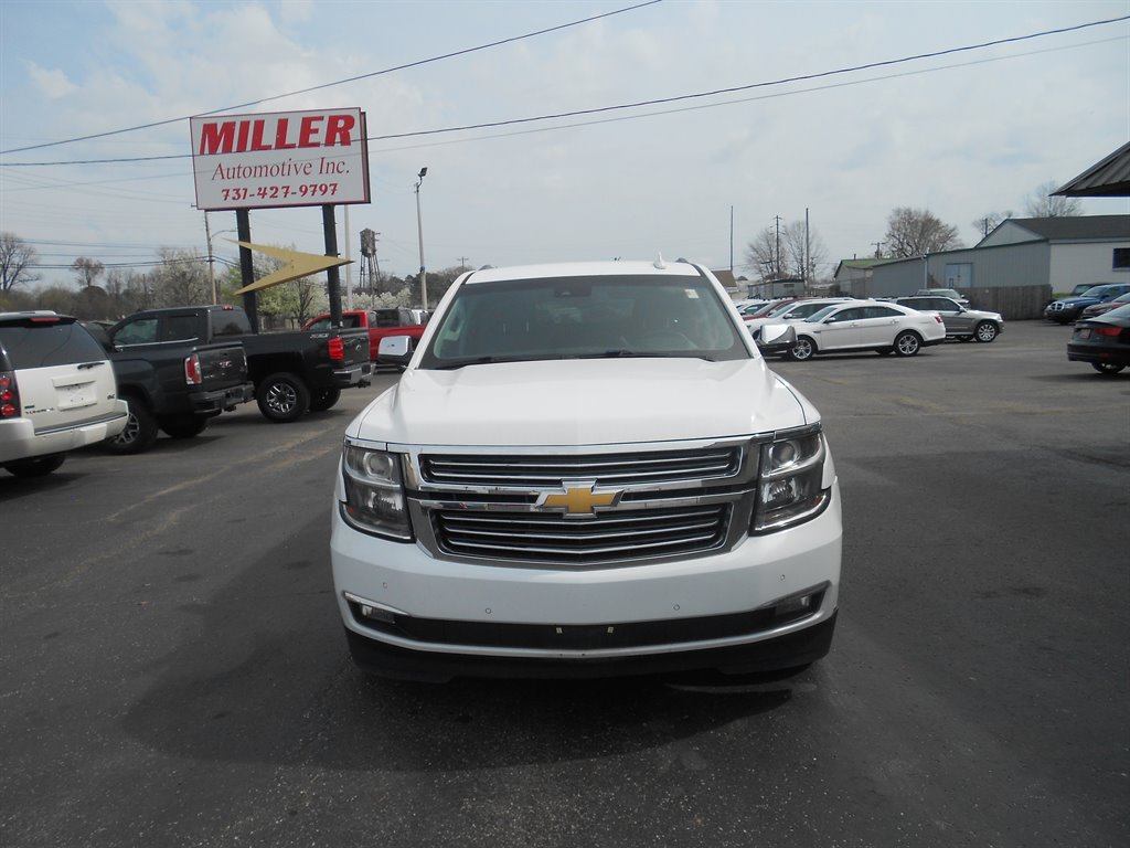 2018 Chevrolet Suburban Premier photo