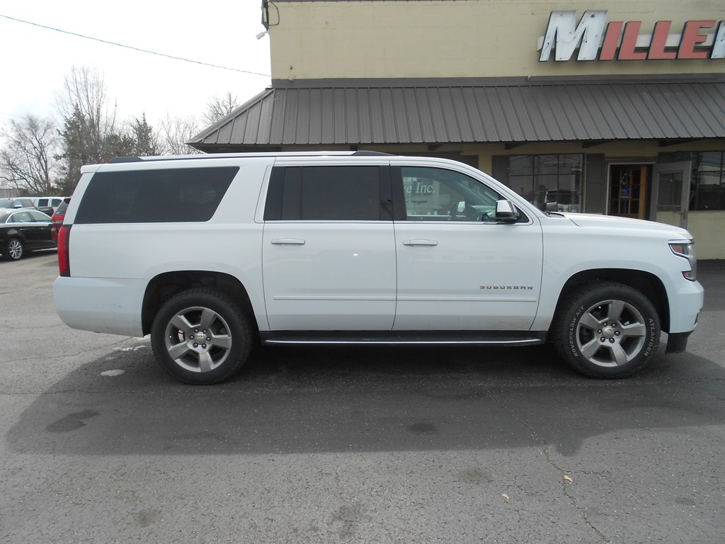 2018 Chevrolet Suburban Premier photo