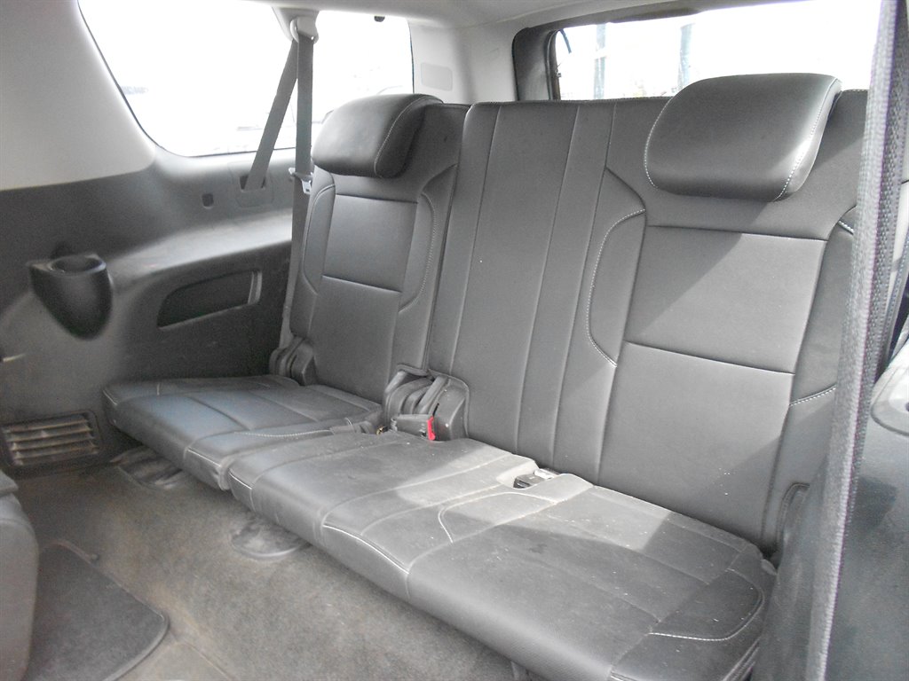 2018 Chevrolet Suburban Premier photo