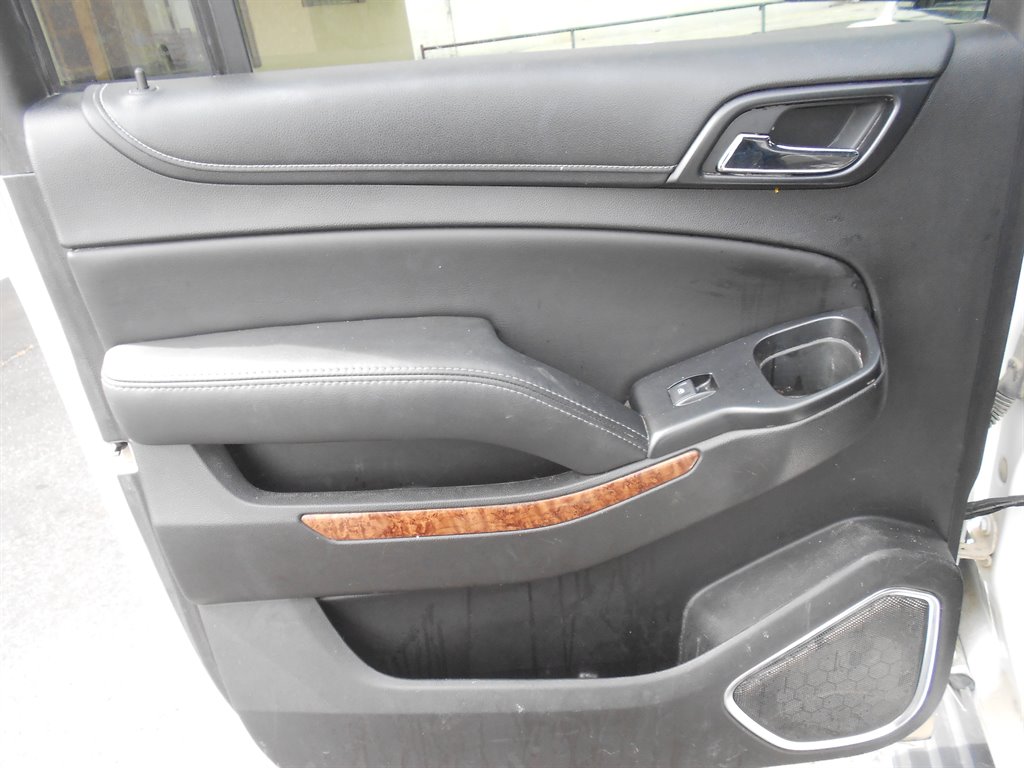 2018 Chevrolet Suburban Premier photo