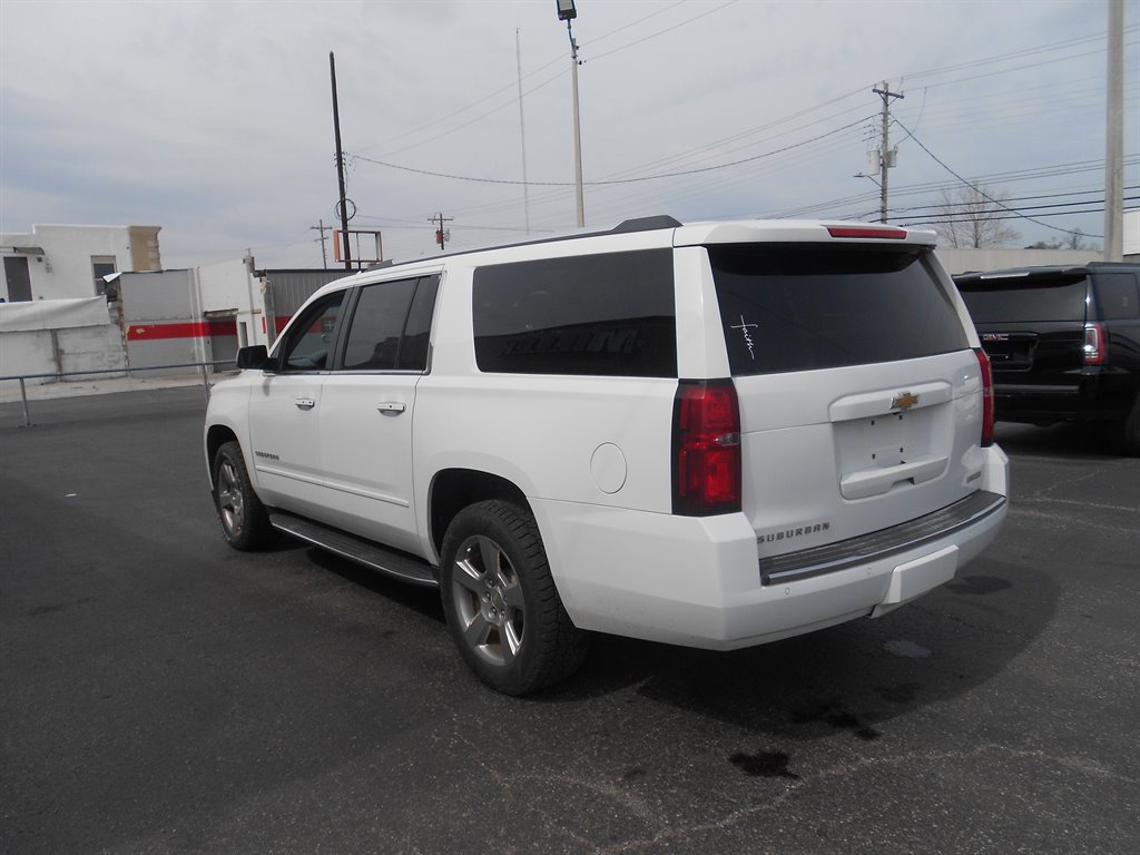2018 Chevrolet Suburban Premier photo