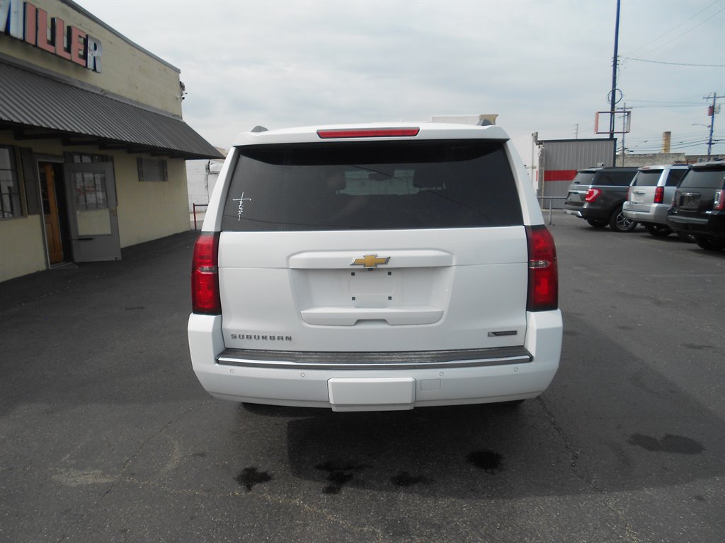 2018 Chevrolet Suburban Premier photo