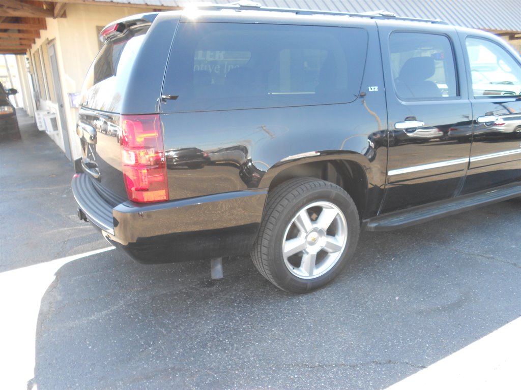 2013 Chevrolet Suburban LTZ 1500 photo