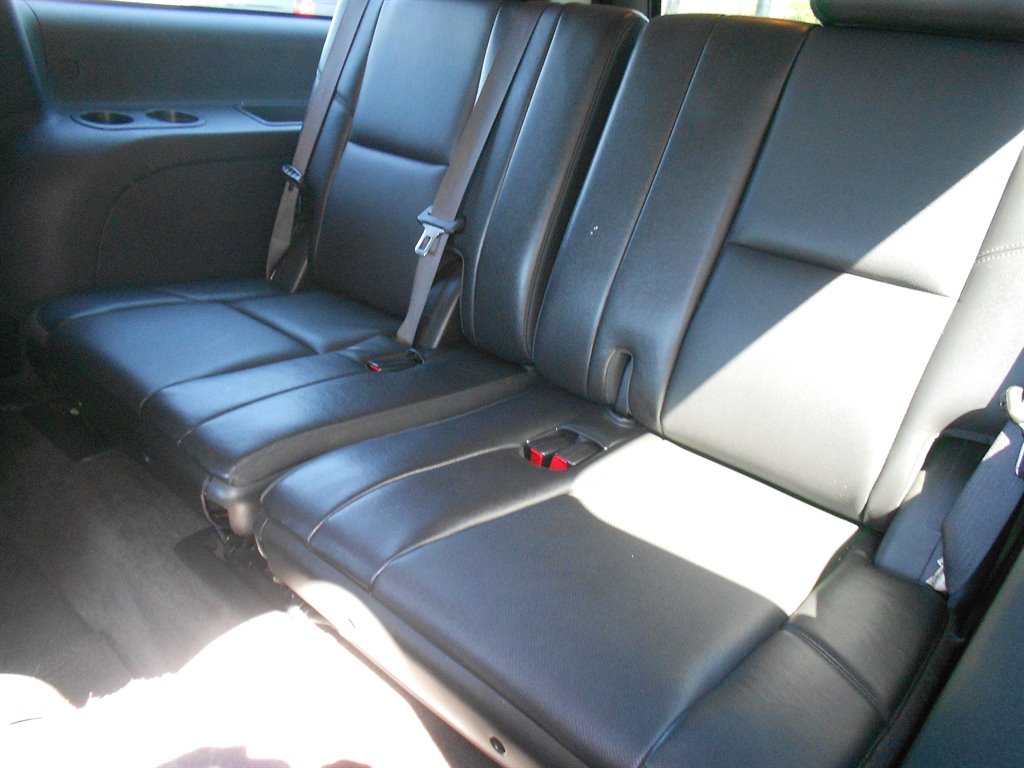 2013 Chevrolet Suburban LTZ 1500 photo