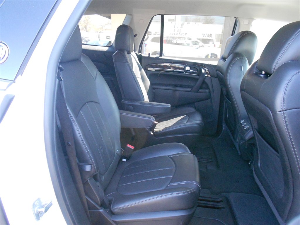 2017 Buick Enclave Leather photo