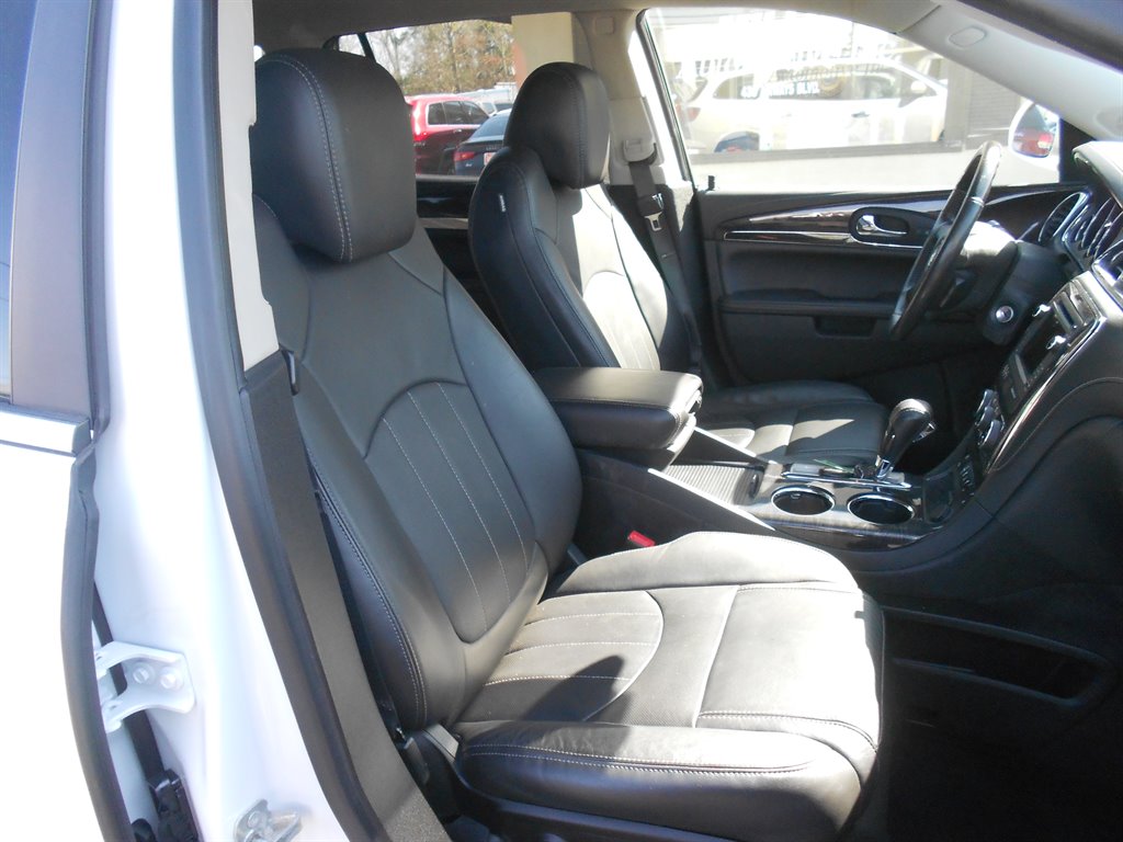 2017 Buick Enclave Leather photo