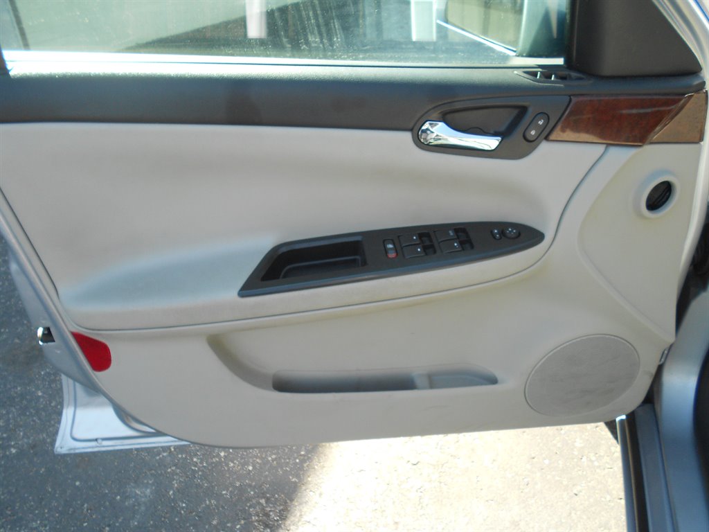 2006 Chevrolet Impala LT photo