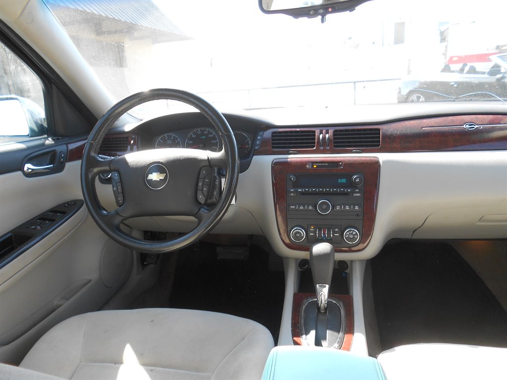 2006 Chevrolet Impala LT photo